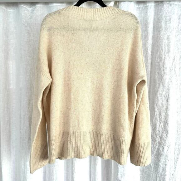 Autumn Cashmere Oversized V-Neck Beige Cashmere Sweater - Picture 4 of 5